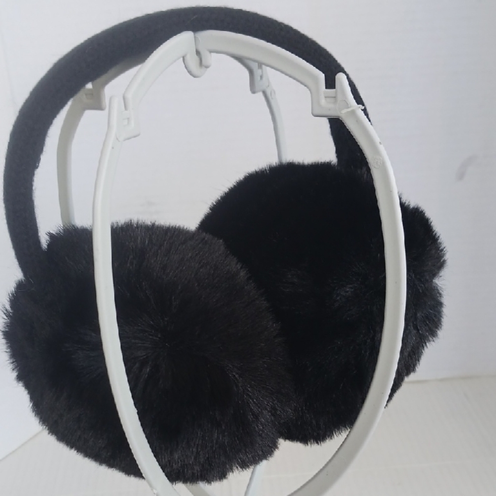AEROSOLE Ear Muffs Warmers Faux Black Fur New Lightweight Women's